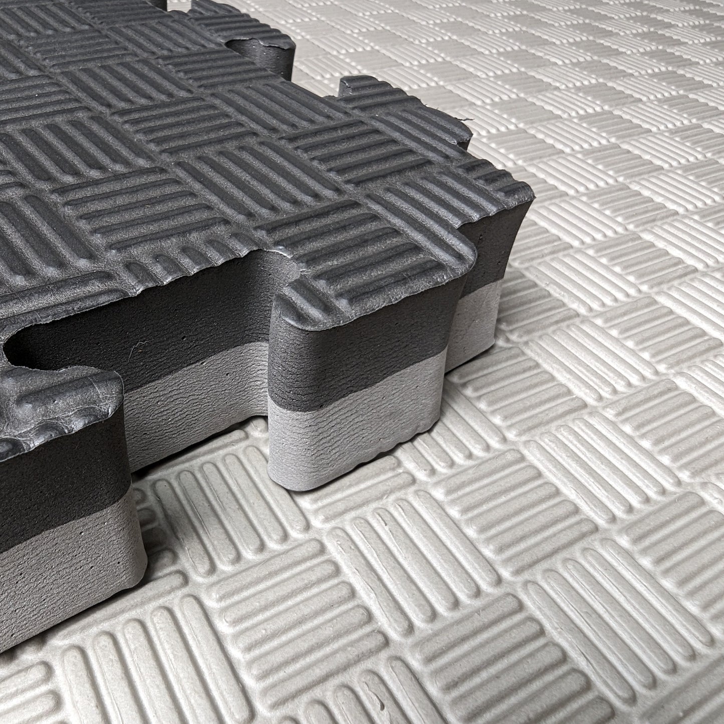 Interlocking EVA Floor Mats/Tiles 1m x 1m x 40 mm